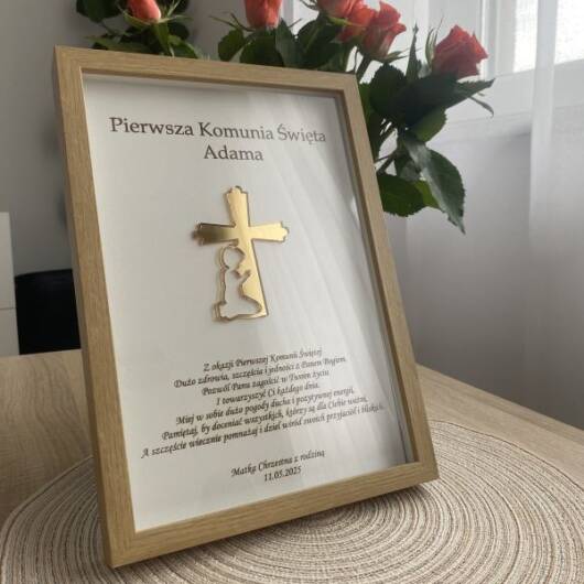 zumi-decor-pamiatka-komunijna-w-ramce-z-personalizacja-01