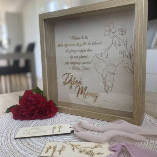 zumi-decor-drewniana-pamiatka-dla-mamy-z-miloscia-i-wdziecznoscia-08